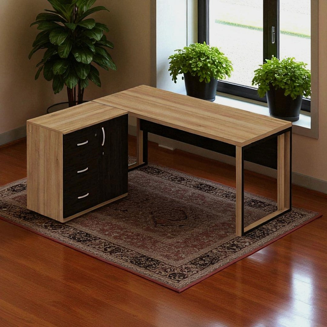 Executive Desk with an attached Side Return