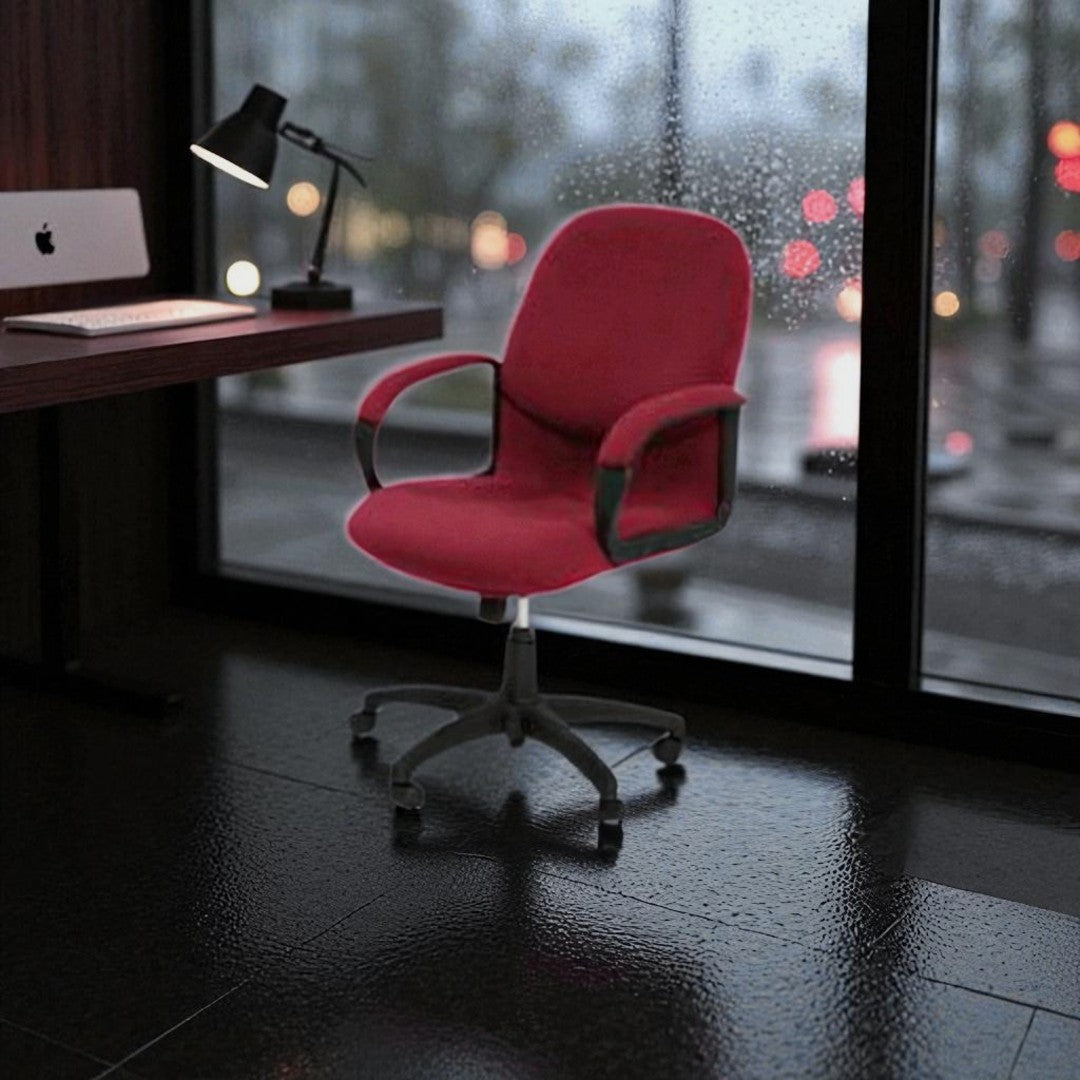 Professional Leather Executive Chair – Swivel Design with Tilt & Height Adjustment